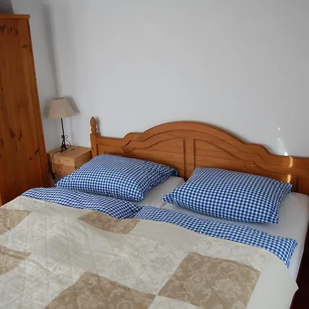 Schillers Gaestehaus بيت ضيافة 4*