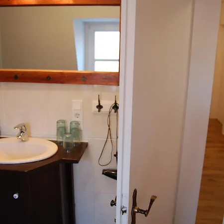 Konukevi Schillers Gaestehaus 4*