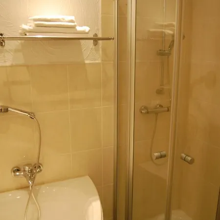 Schillers Gaestehaus 4*